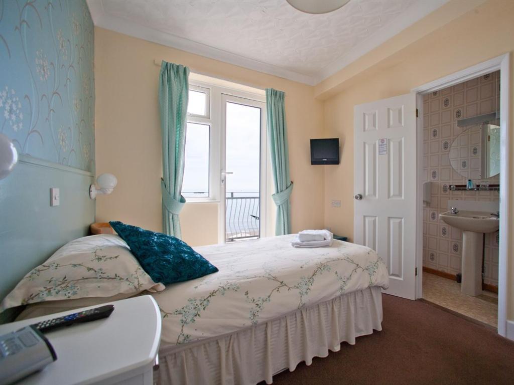 The Aqua Bed and Breakfast Shanklin Eksteriør billede